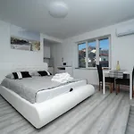 Apartma Bellevue Molet *