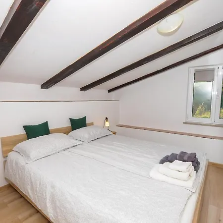 Bellevue Molet Apartment *