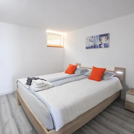 Bellevue Molet Daire Koper