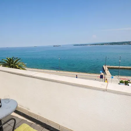 Bellevue Molet Apartman Koper