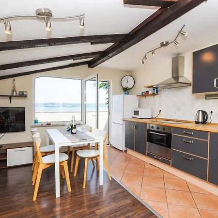 Bellevue Molet Apartman *